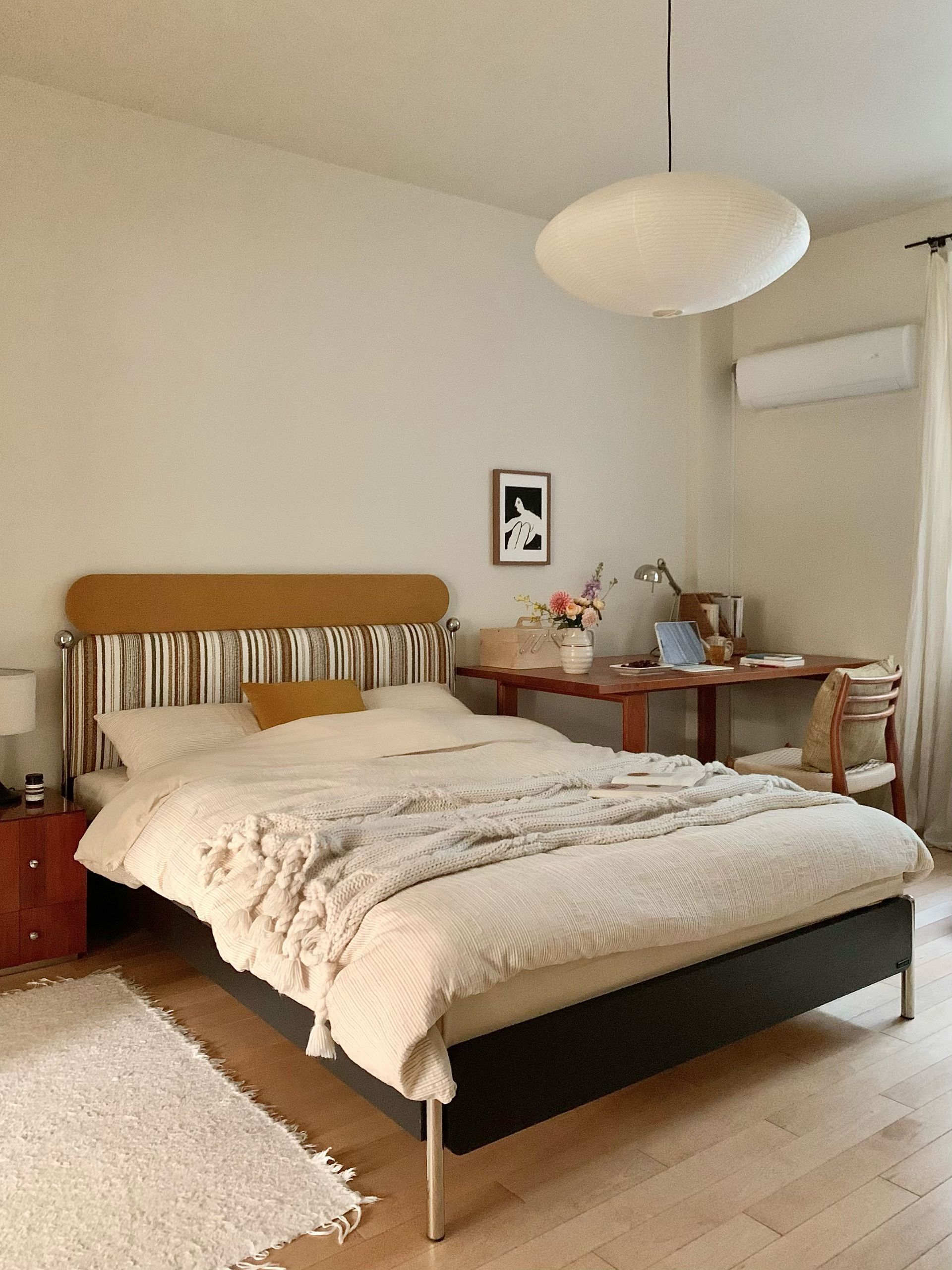 Giường ngủ mã 810701